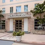 Roami At Hotel Astor